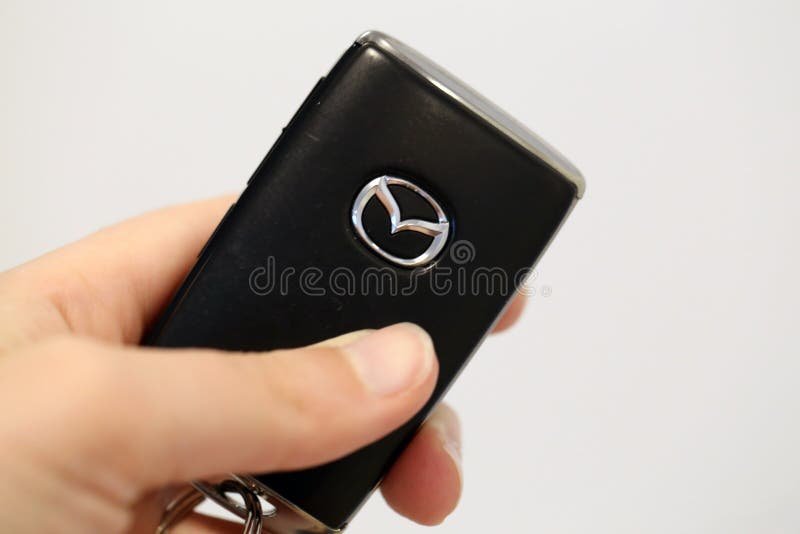 autonavain ja avaimet kadessa suomessa