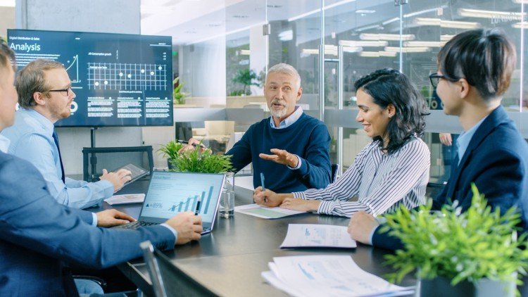 digitalist groupin toimisto modernissa liiketoimintaymparistossa