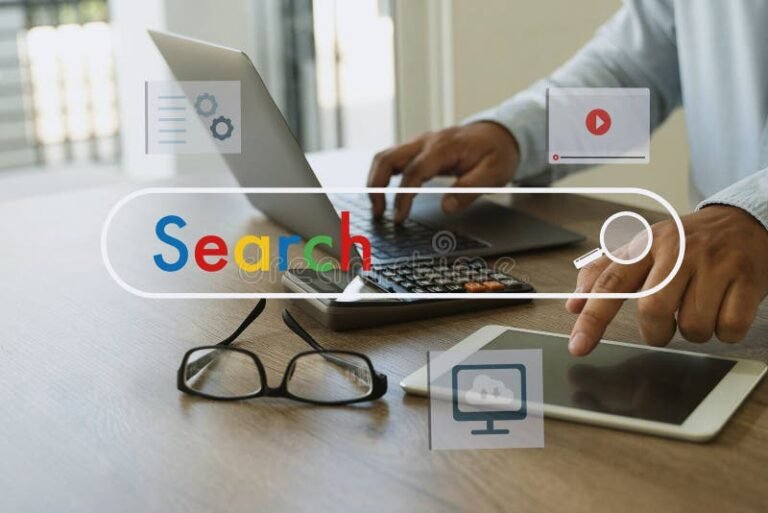 ihminen selaa tyopaikkasivustoa kannettavalla