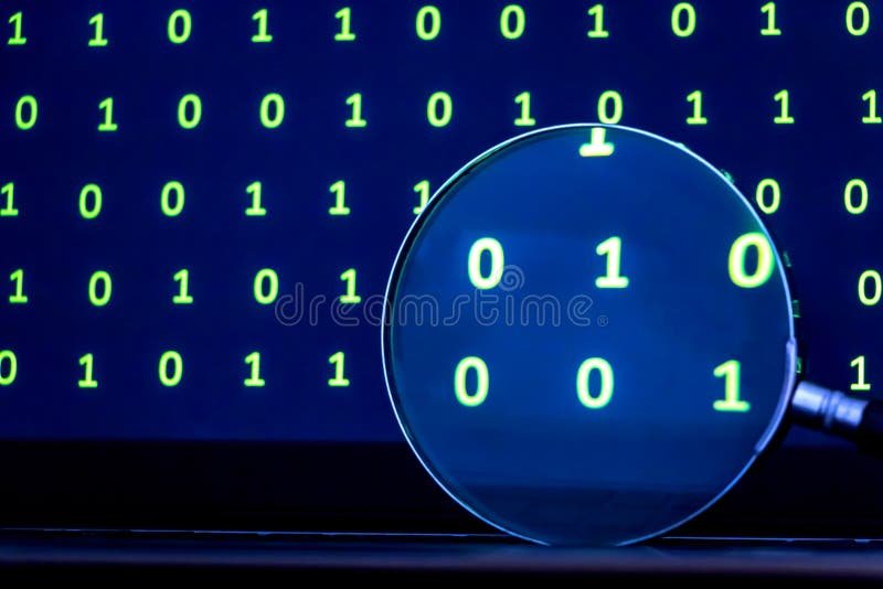 Miten H ja JS liittyvät web-kehitykseen ja ohjelmointiin 1 koodinpatkia tietokoneen naytolla illalla