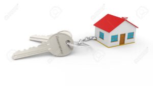 kotiavaimet avaimenperassa ja talon malli