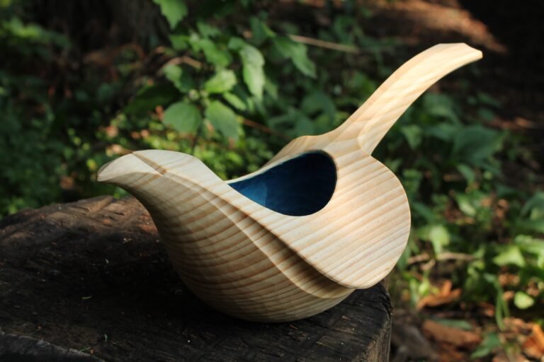 Mitä Mittoja Tarvitaan Oikean Linnunpöntön Valintaan 37 linnunpontto puun oksalla luonnon keskella