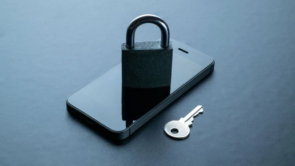 matkapuhelimet ja lukittu lukko viestinnassa