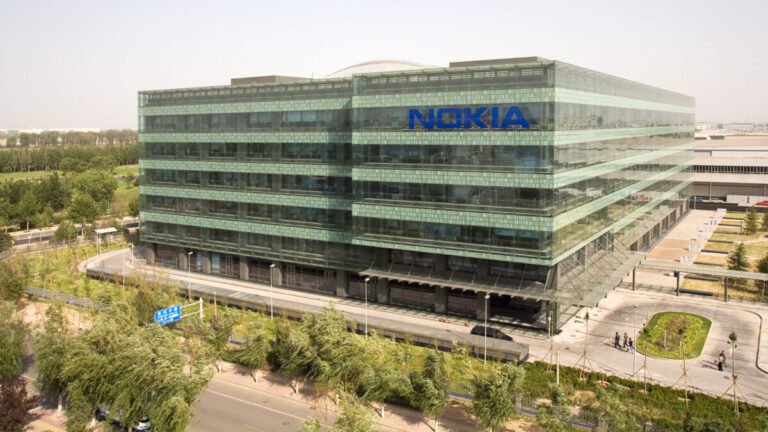 nokian yrityskampus modernissa kaupunkiymparistossa