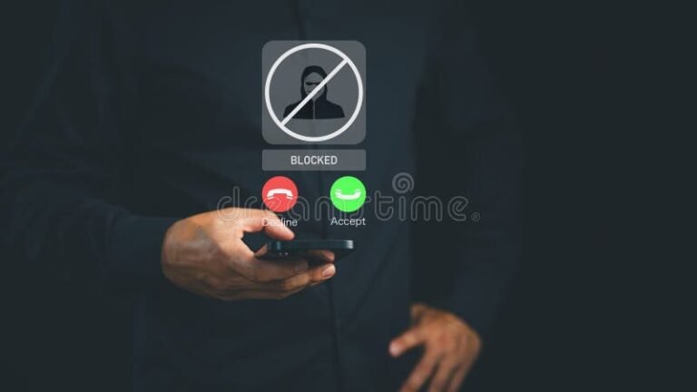 puhelin kadessa eston symboli naytolla