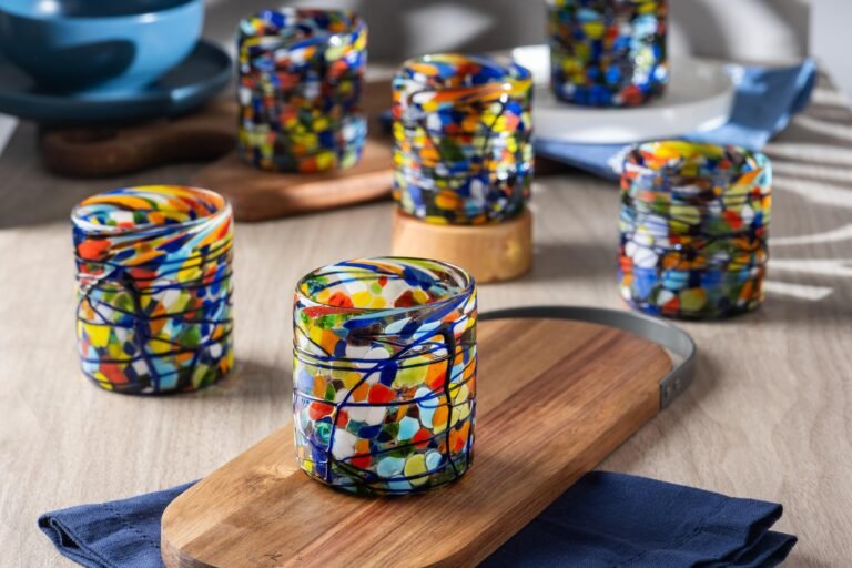 Mitä Maksavat Juomat Ruisrockissa – Onko Ne Kallis Vai Edullisia 37 varikkaita juomalaseja festarialueella